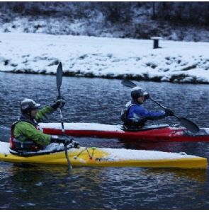 Moss may not settle on a rolling stone but snow does settle on a moving kayak!